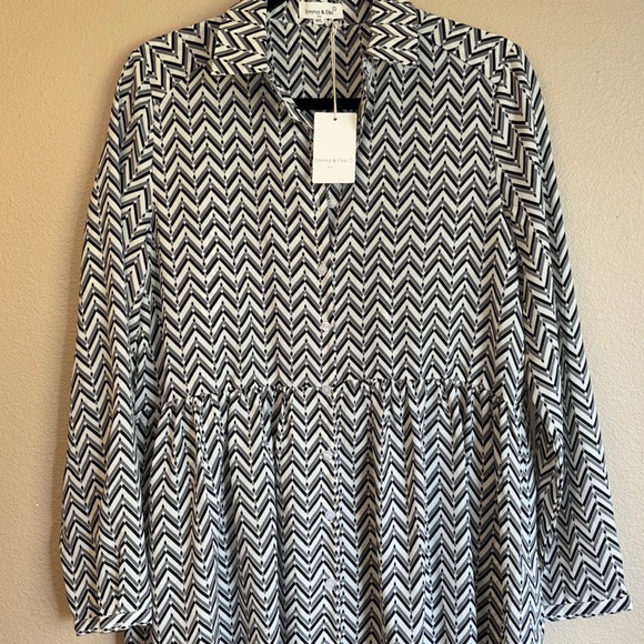 NEW! EMMA & ELLA M/L Long Sleeve Button Front Dress Gray Black Ivory Chevron - Picture 2 of 13
